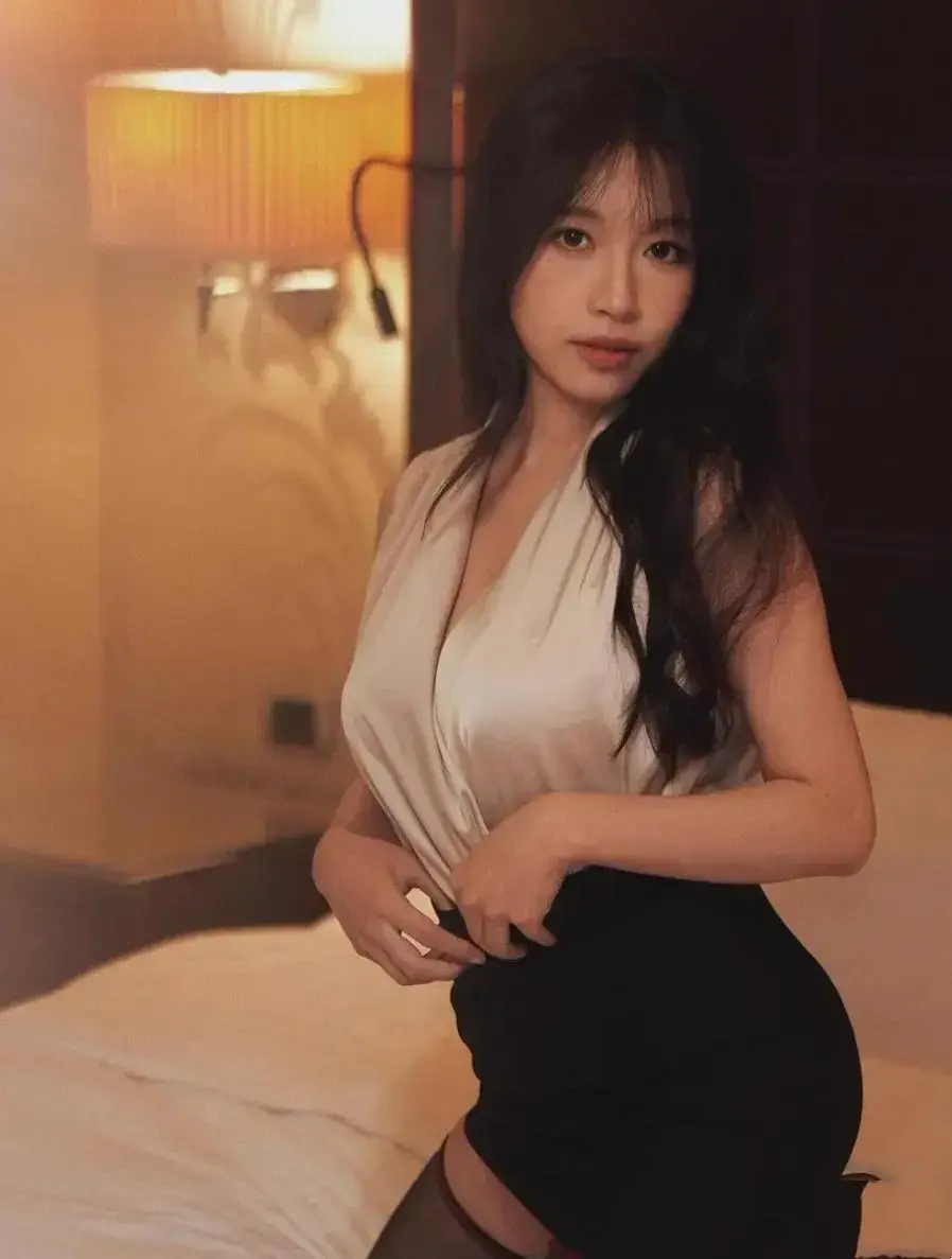 《小凤新婚》全集完整版在线观看-苏畅艾熙双人演绎-高清免登录极速秒存-小凤新婚无删减免费放送